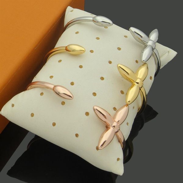 

3 colors women designer bangles brass gold pated luxury v letter couple bracelets without box319d, Black