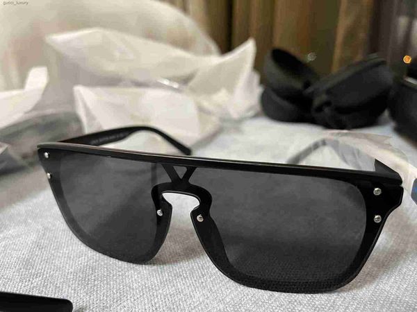 

luxury fashion designer sunglasses for men and woman vintage square matte frame letter printed color film glasses trend leisure, White;black