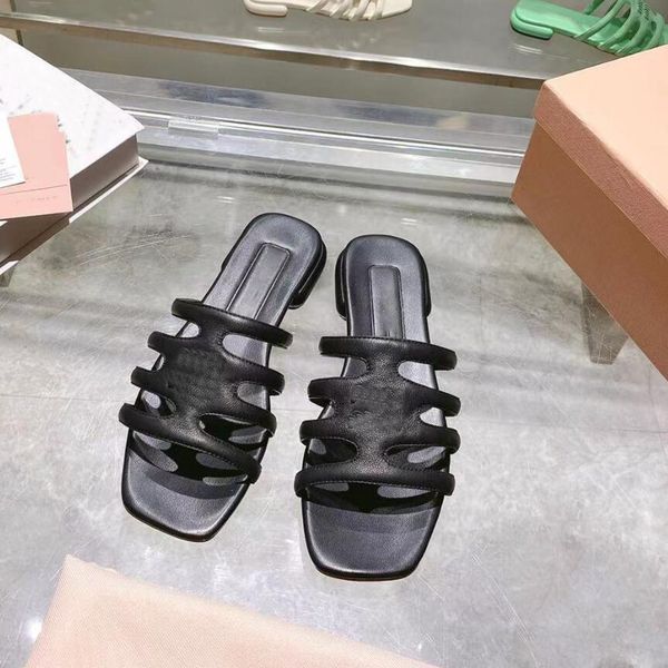 

women leather sandals luxury designer women flat bottomed slippers fashionable summer beach slippers 1cm wrapped heel size 35-41, Black