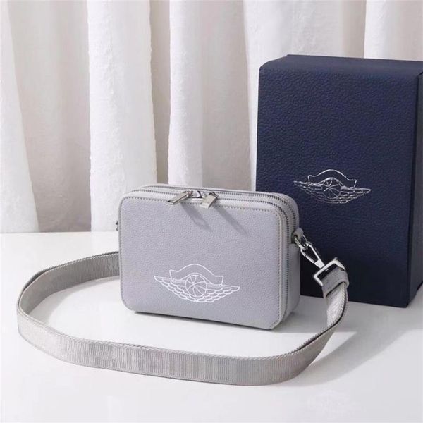 

3 colors outdoor sports bags teenage backpacks for men women travel backpack large capacity bag drop with original box307g