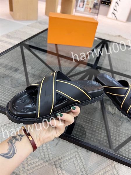 

2023 leather slide slippers designer flat mens summer sandals fashion luxury leisure resort beach, Black