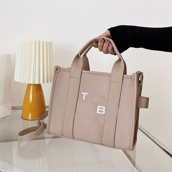 

delicate the tote bag shopping designer crossbody bags zipper closure plated gold buckle letter embossing book leather luxurys handbag prett