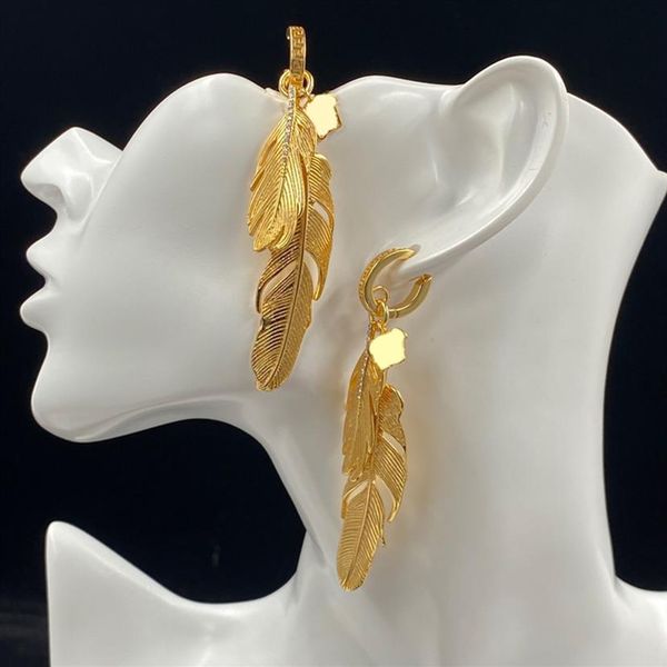 

feather earrings designer earrings women mens hoops ver earing pendant jewelry love luxury studs des boucles oreilles hoops 220223301h, Golden