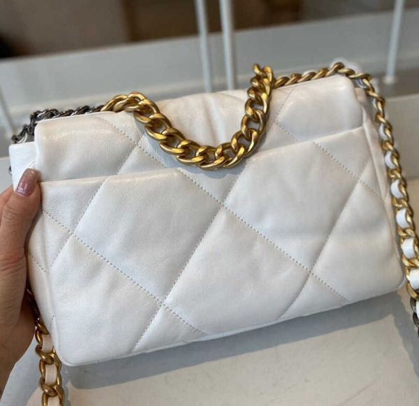 

shoulder bags 2022 luxury handbags designer 19 bag women fashion lambskin soft leather tote purse crossbody metal chain flap shoulder bagf