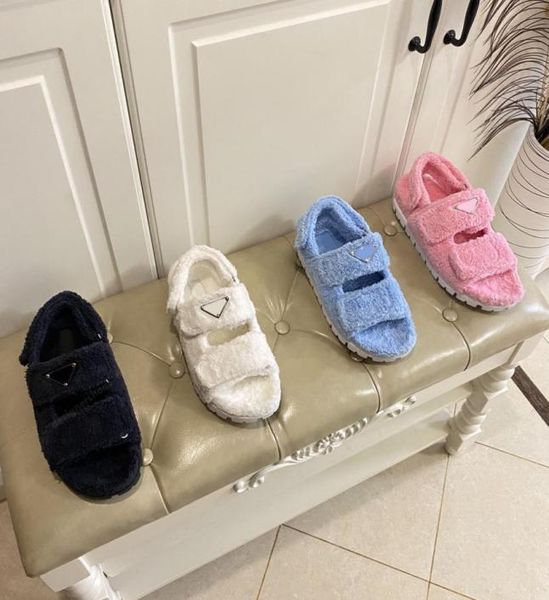 

designer women sandals fashion terry cloth mules flat slippers winter warm rubber sandals plush wool flipflops triangle logo blac3888314, Black