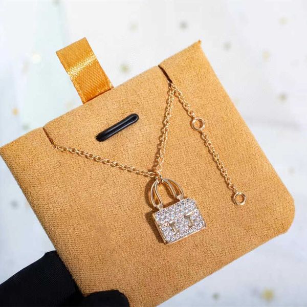 

designernew herms bag necklace women's 18k rose gold kangkang letter pendant igh edition diamond full collar chain, Black