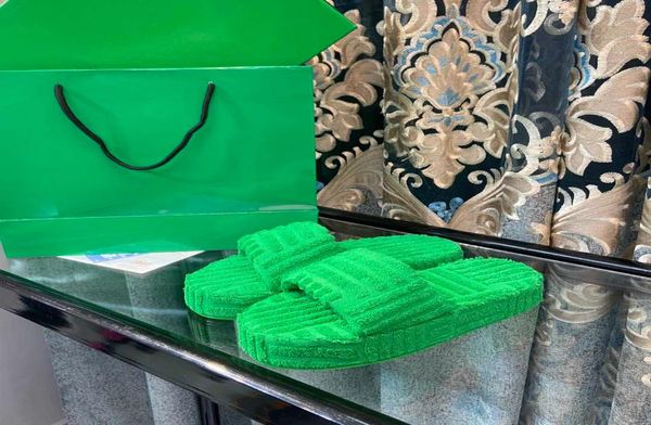 

2021 women sponges rubber sole slippers fashionthick bottom grass green resort sponge sandals designer ladies towel cloth slides b3006744, Black