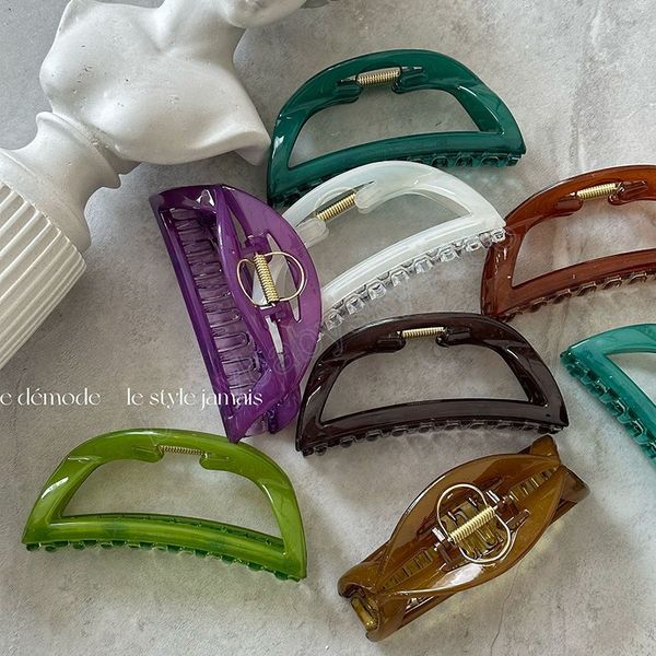 

woman big trapezium hollow out design hair claw barrettes girls acrylic hair clips headwear exquisite hairgrip hair accessories, Slivery;white