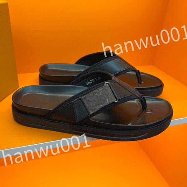 

2023 quality designer men luxury slippers platform leisure summer wide flat beach sandals, Black
