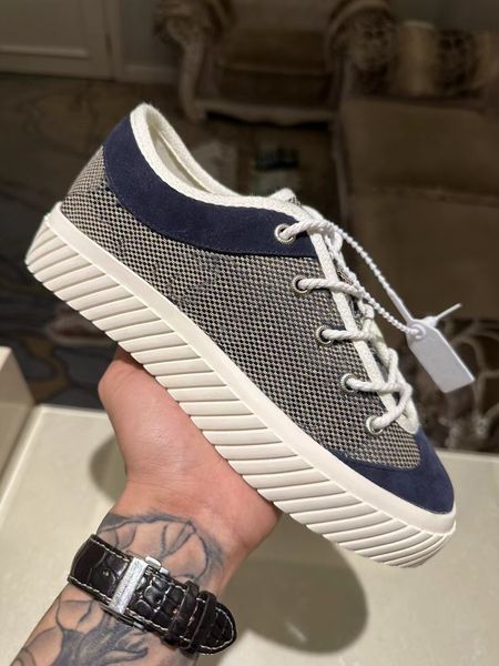

lace up designers sneakers 3.5cm white rubber sole 2024 fashion thick bottom canvas shoes suede trim casual shoe, Black