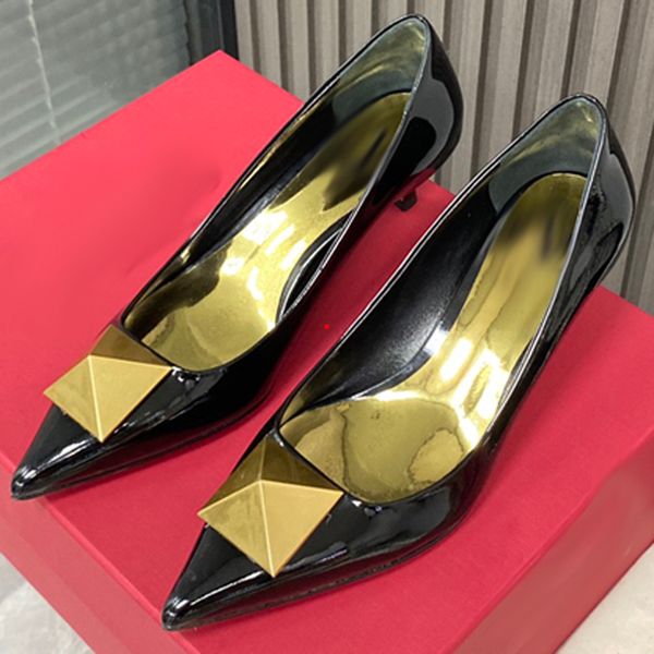 

2023 stilettos women 's shoes sandals women rhinestone chain bride dresses buckle stiletto pointed toe ankle bright diamond-chain high-, Black
