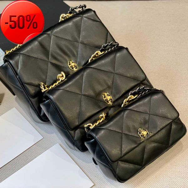 

channel 19 handbag flap bag lambskin ruthenium-finish metal thick chain gabrielle classic quilted 3 sizesh