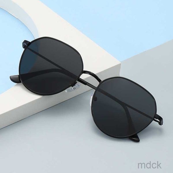 

sunglasses classic round sunglasses woman fashion brand designer metal mirror retro sunglasses small oval frame lunette soleil femme, White;black