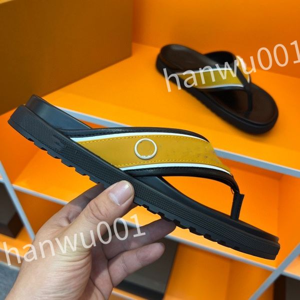 

2023 new quality designer men luxury slippers platform leisure summer wide flat beach sandals, Black