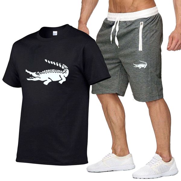 

mens tracksuits cartelo printed shortsleeved cotton tshirt suit outdoor sports fitness summer fashion casual couple 230420, Gray