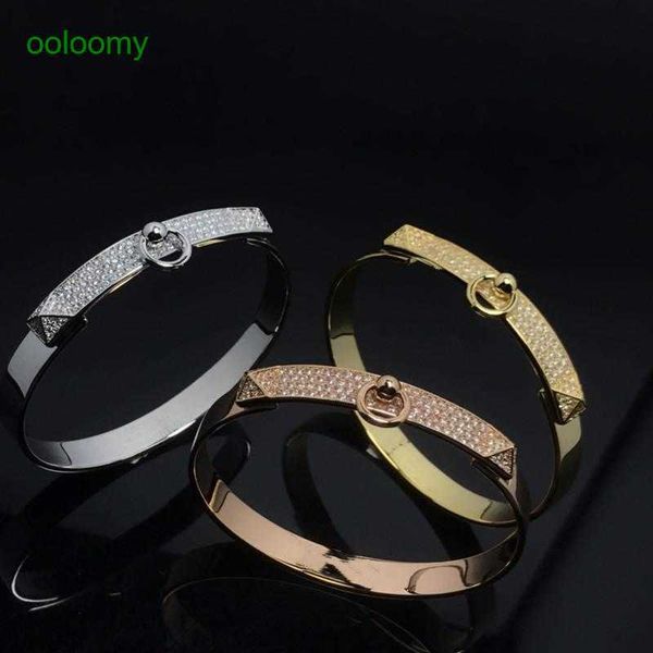 

hemres designer bracelet gold bracelet for women h letter half diamond bracelet temperament titanium steel plated 18k rose gold pagoda full, Black