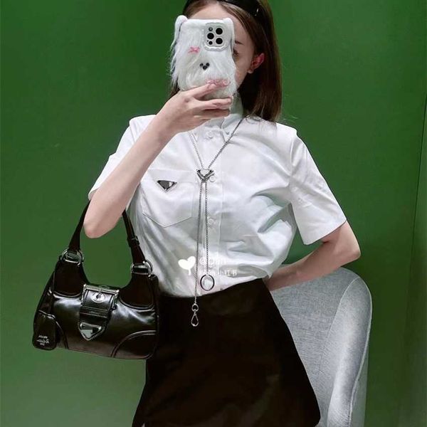 

family triangle chain decoration white shirt women's spring/summer new college style slim fit short top