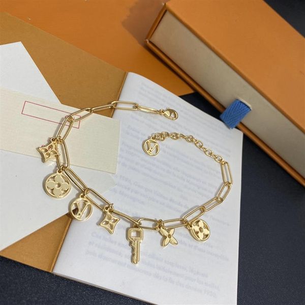 

with box 2022 classic flower women charm bracelets never fade gold luxury bracelet 7charms wedding party designers jewelry267p, Golden;silver