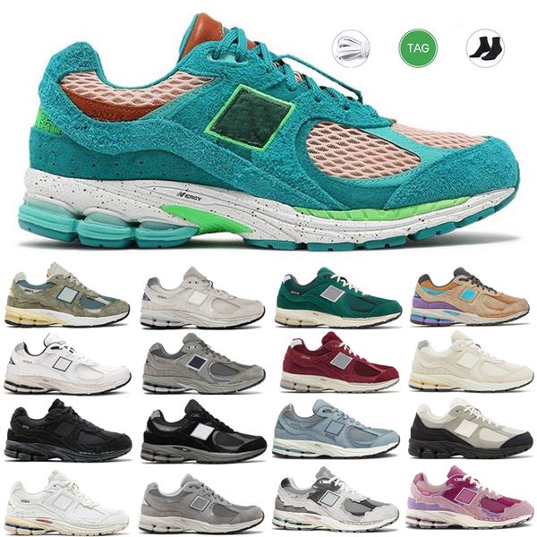 

nb2002r men luxury casual shoes 2002r women sneakers protection pack rain cloud light brown sail grey camo incense pack dark navy sports tra