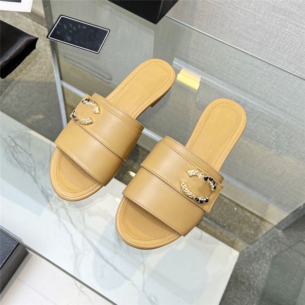 

fashion slippers 2023 channel luxury design summer men's and women's flats thick soled leather rubber lettering logo casual cartoo, Black