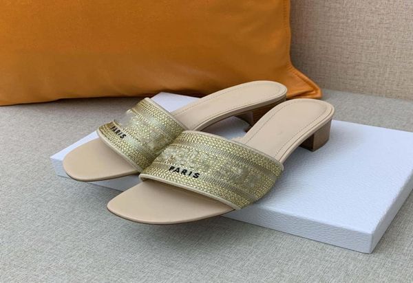 

2022 spring summer flat sandals new oneword thong color matching drill women039s shoes 3d embroidered round to9857454, Black