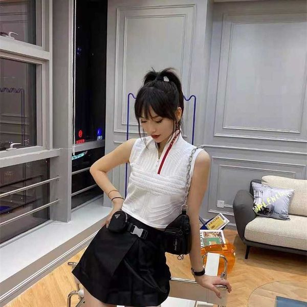 

34% off family spring/summer new fashion classic red label letter half neck zipper knitted slim fit versatile tank top, White