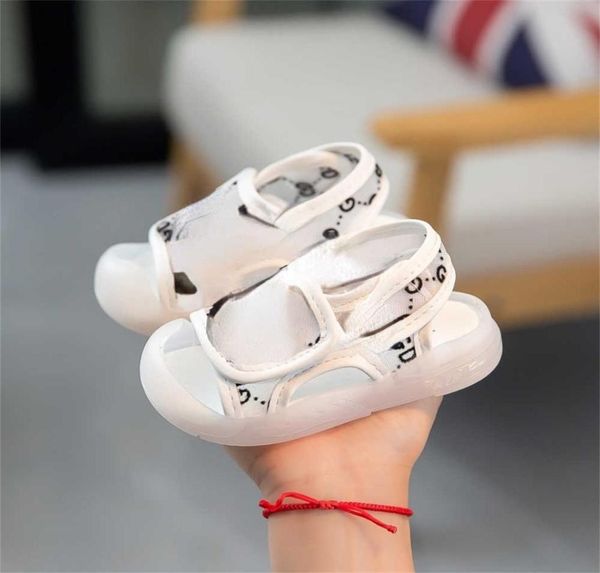 

2022 kids summer sandals designers boys girls hookloop letters mesh slippers runner walking shoes baby youth pu transparent outdo7091810, Black