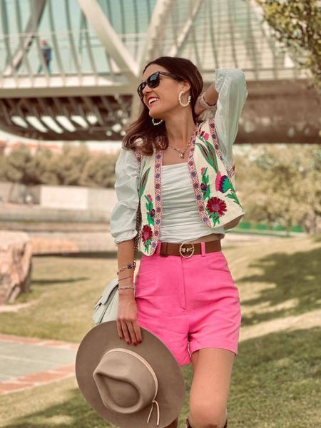 

tanks puwd women flower printing is sweet and elegant beauty and lovely pastoral style restoring ancient ways 2022 summer female vest, Black;white