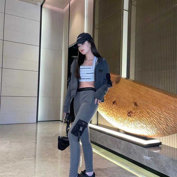 

30% off family autumn/winter new fashionable classic triangle functional buckle bag sweater coat+slim fit underpants set, White