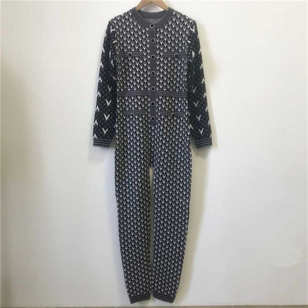 

36% off autumn/winter new four pocket slim fit grey plaid long sleeve pullover cardigan one piece pants for women, Black;white