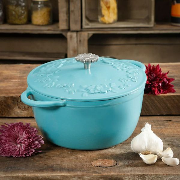 

timeless beauty cast iron 5-quart dutch oven, turquoise