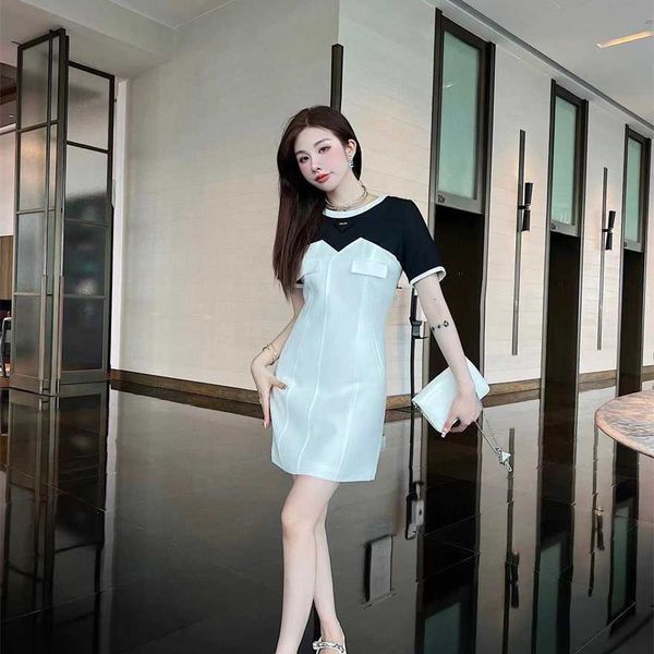 

34% off family spring/summer new fashion classic triangle decoration black and white contrast fit versatile dress, Black;gray