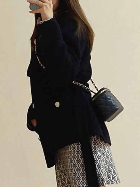 

fur 2022 autumn winter new black round collar threedimensional metal button short simple wool coat women