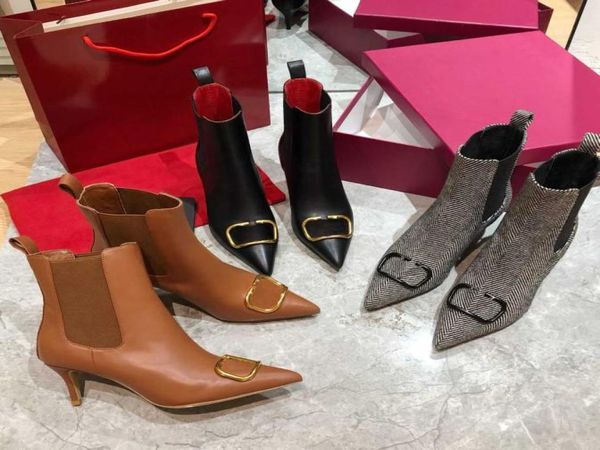 

2021 womens metal buckle ankle boots luxury brand leather pointed rivet boot r ladies winter fashion booties shoes size3943286, Black
