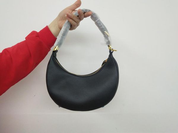 

evening bags fashion designer tote bag half moon armpit shoulder handbag women cross body bags hardware luxury letter adjustable handle cell