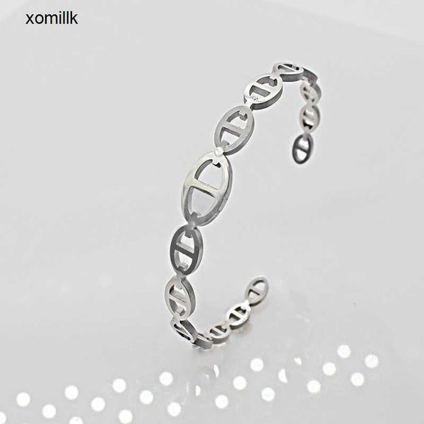 

hermm designer bracelet personalized handicraft high color preservation exquisite hollow out bracelet fashion pig nose titanium steel l6wy, Black