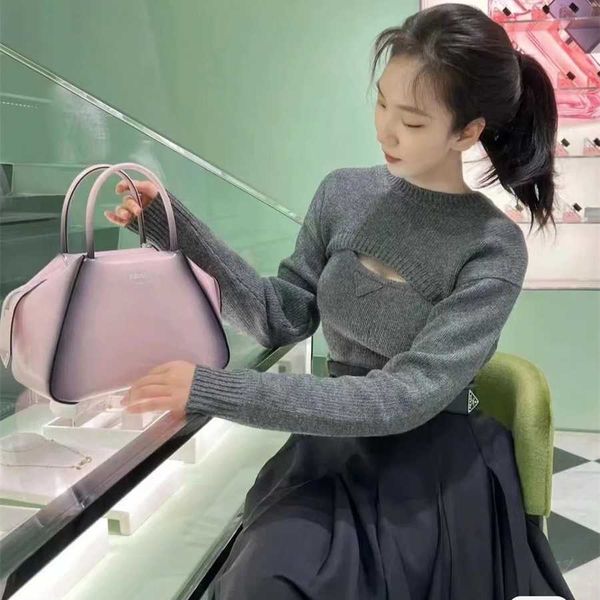

36% off autumn/winter new fashion age reduction positioning triangle overlay two piece design slim knitted sweater, White;black