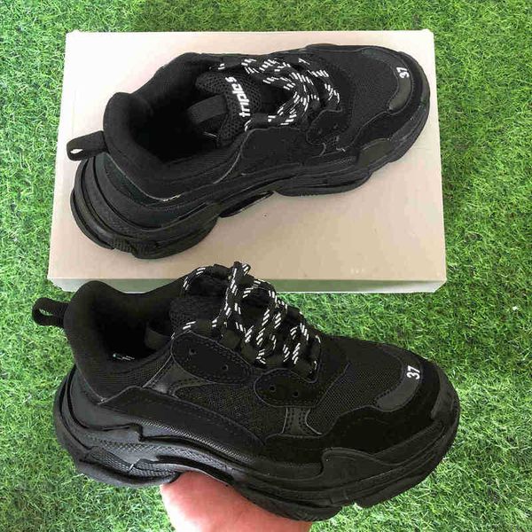 

17fw triple s sneaker mens casual shoes clear sole all white black pink neon green gym red blue sports women outdoor old dad trainers