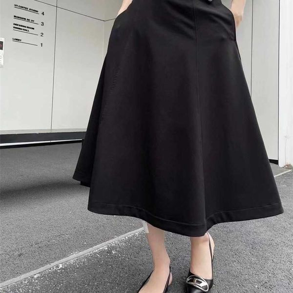 

32% off spring/summer new product home triangle decorated rear mid zipper umbrella splice college style slim waist half skirt, Black
