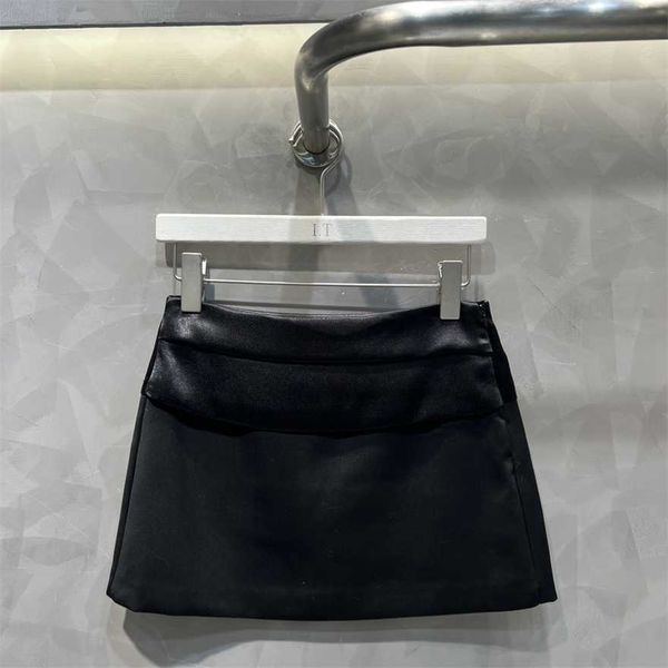 

34% off family spring/summer new trendy and cool fashion contrast color small edge waist slim a-line half length skirt, Black