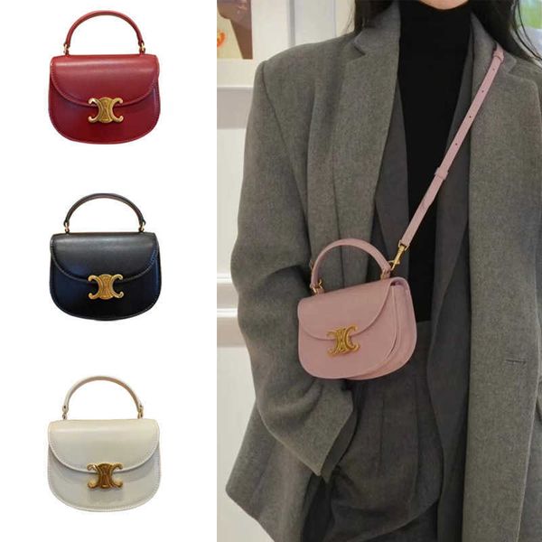 

2023 new real leather triumphal arch saddles bag fashion versatile one shoulder cross arm carrying mini bag fashion celinne bag designer cel