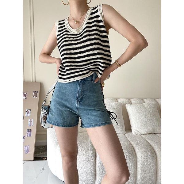 

tanks contrast color crochet striped short vest women's inner and outer wear 2022 summer new style, Black;white