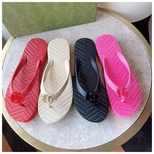 

2023 fashion slippers thong sandal black rubber flip flops triple black white green blue red flat designer slides sandales sliders indoor ou