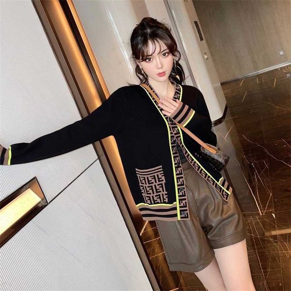 

34% off super fire letter jacquard stripe color-blocking v-neck t-shirt cardigan women's spring and autumn korean design long sleeve sw, White;black