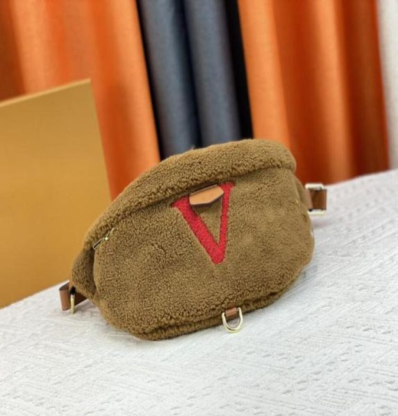 

luxury fanny packs teddy bumbag waist bag designer for womens men fashion lambswool crossbody shoulder bags fluffy luxury waist be9341476