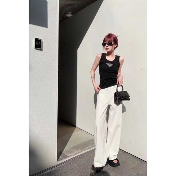 

family spring/summer new leisure fashion triangle slim fit knitted tank top, White
