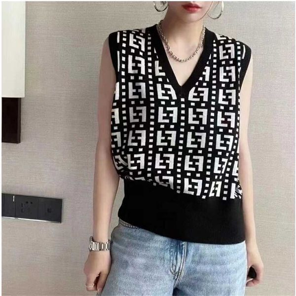 

30% off network red letter knitted women's spring and autumn korean version v-neck sweater vest with european goods on the outside, White
