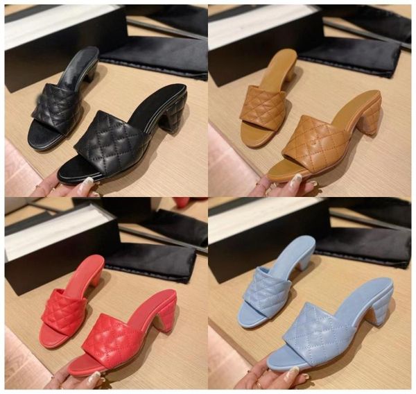 

2022 designer luxury mules lambskin sandals women summer slides yellow white black blue red outdoor shoes high heels leather banqu6550477