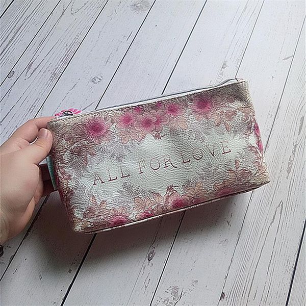 

women cosmetic bag good quality art fashion classic flower tassel with zipper262p