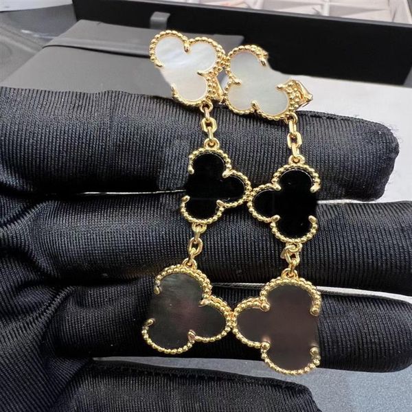 

2022 v gold material charm clip earring with black and grey shell beads three flowers for women wedding jewelry gift h258t, Golden